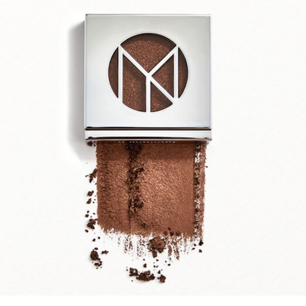 🆕 IL MAKIAGE Color Boss Multi-Dimensional Eye Color in News Flash